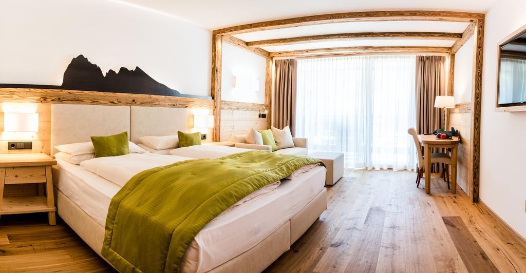 Vitalhotel Dosses Santa Cristina Val Gardena المظهر الخارجي الصورة